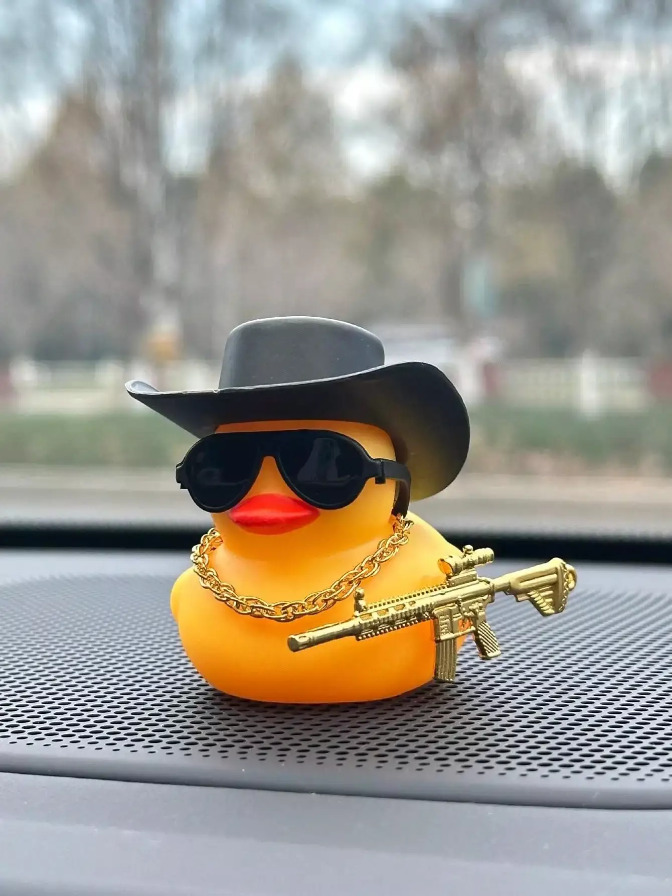 1pc Cute & Cool Duck Shaped Car Interior Decorative Accessory